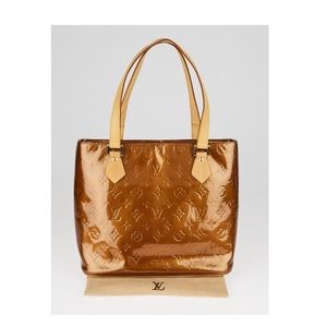 Louis Vuitton Shoulder bag